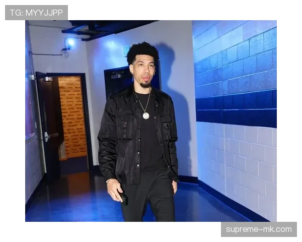 丹尼·格林三分无球跑动提升篮网关键时刻得分效率