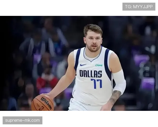 米德尔顿突破创造高效得分，拉开与东契奇关键分差